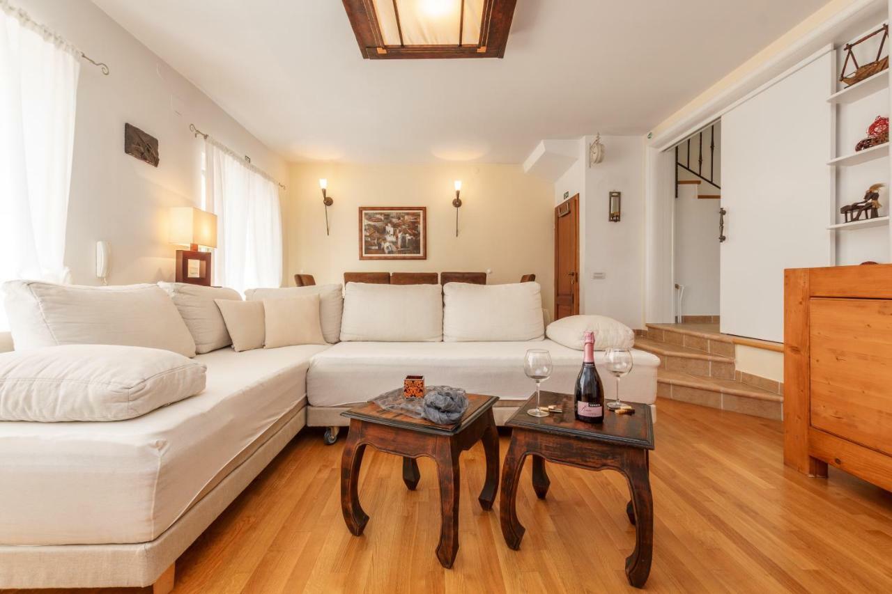 Holiday Home Harmony Žrnovnica Buitenkant foto